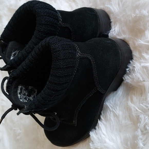 CANYON River Blues Genuine Suede upper black ankle boots size 6 - Picture 4 of 6